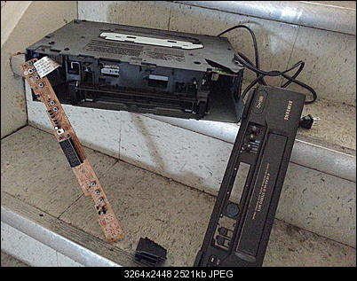 Click image for larger version

Name:	Samsung.jpg
Views:	252
Size:	2.46 MB
ID:	25459