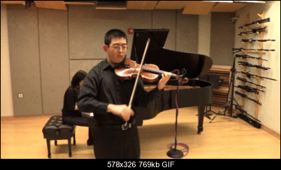 Click image for larger version

Name:	twixtor_fg_matte.gif
Views:	455
Size:	768.5 KB
ID:	34292