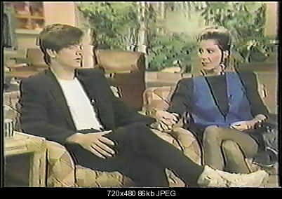 Click image for larger version

Name:	Cher.avi_snapshot_00.14_[2011.09.24_10.55.45].jpg
Views:	419
Size:	86.0 KB
ID:	8804